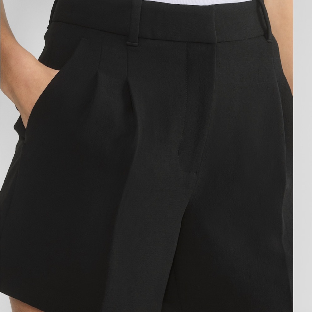 Aritzia Black Women's Shorts